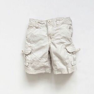 BABygap off white cargo shorts  GUC 2T